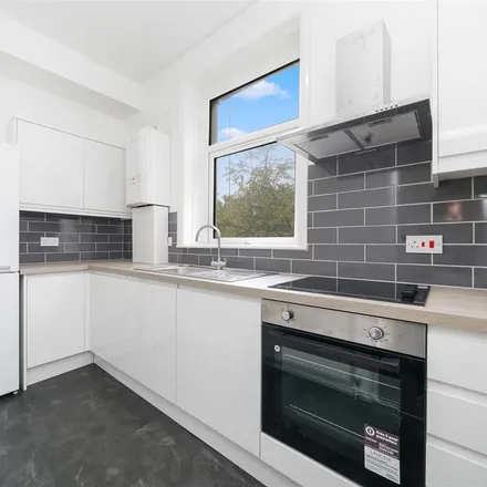 Image 1 - St. Pauls Avenue, Willesden Green, London, NW2 5SU, United Kingdom - Apartment for rent