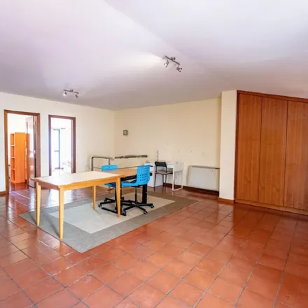 Rent this 6 bed apartment on A Tasquinha do João in Praça Mestre Pero, 3030-012 Coimbra
