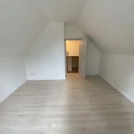 Rent this 3 bed apartment on 1 Hameau de Grimont in 80370 Heuzecourt, France