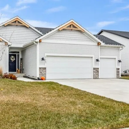 Buy this 4 bed house on Radiant Elementary School in 170th Street, Urbandale