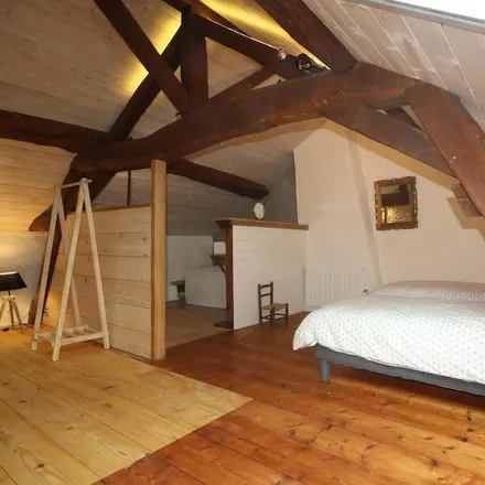Rent this 1 bed townhouse on Pré de Chapaize in 71460 Chissey-lès-Mâcon, France