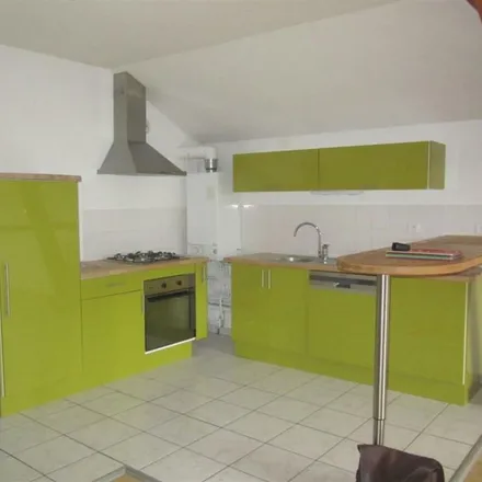 Rent this 4 bed apartment on 6 Rue de Bar le Duc in 57970 Yutz, France