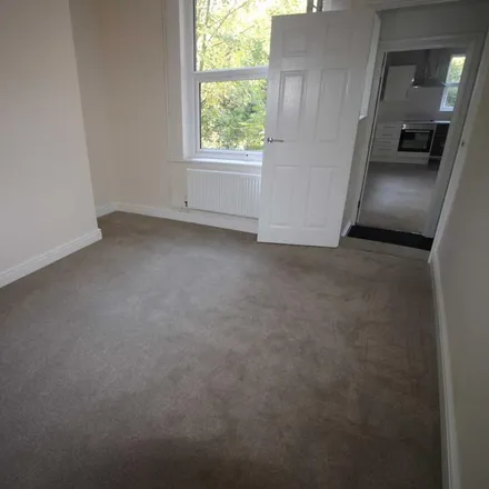 Image 3 - Biscot Road, Luton, LU3 1AT, United Kingdom - Apartment for rent