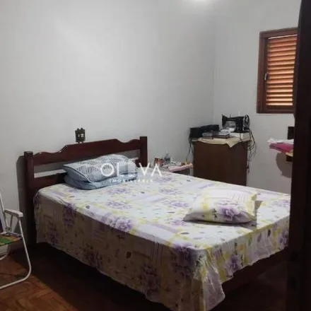 Buy this 3 bed apartment on Odontologia Bergamo in Rua Mirasol, Vila Nossa Senhora da Paz