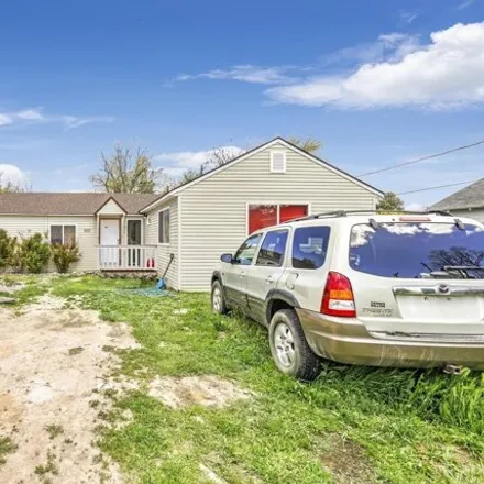Buy this 3 bed house on 410 Filer Ave W in Twin Falls, Idaho