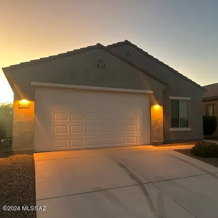 Rent this 3 bed house on 16444 S Paseo Badajo in Sahuarita, Arizona