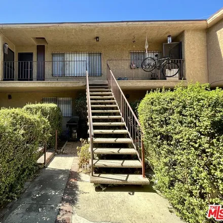 Image 5 - 12264 Chandler Boulevard, Los Angeles, CA 91607, USA - Townhouse for sale