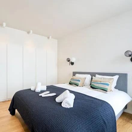 Rent this 1 bed apartment on Rue Sainte-Anne - Sint-Annastraat 11 in 1000 Brussels, Belgium