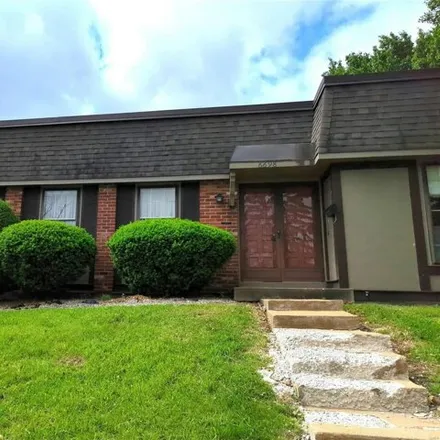 Buy this 3 bed condo on 6680 Chesapeake Drive in Saint Louis County, MO 63033