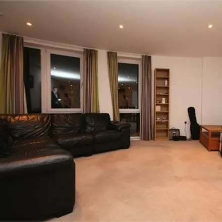 Image 3 - Window to the Womb, London Road, London, SM6 7HW, United Kingdom - Apartment for rent