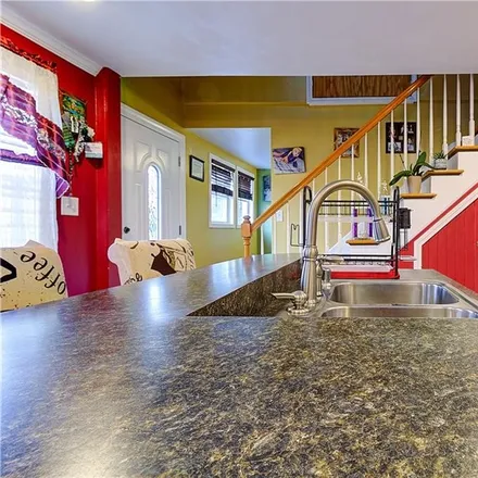 Image 9 - Oliver Hazard Perry Middle School, Sisson Street, Providence, RI 02909, USA - House for sale