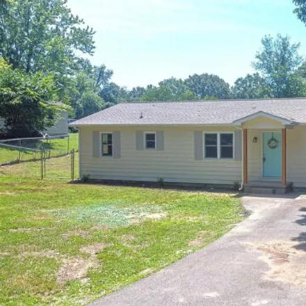 Buy this 3 bed house on 351 Windsor Dr in Calvert City, Kentucky