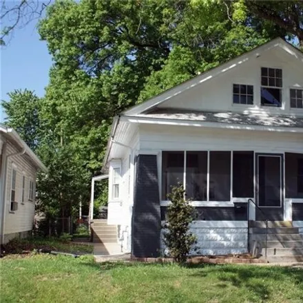 Image 3 - 1007 French Street, Jeffersonville, IN 47130, USA - House for sale