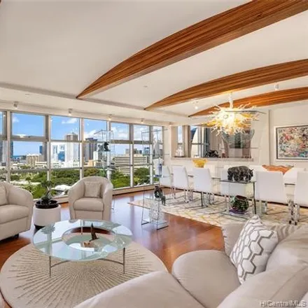 Image 2 - Queen Victoria Residences, South Beretania Street, Honolulu, HI 96847, USA - Condo for sale