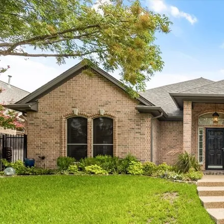 Buy this 3 bed house on 7113 Deer Hollow Drive in Fort Worth, TX 76132
