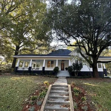 Image 1 - 407 W Main St, Starkville, Mississippi, 39759 - House for sale