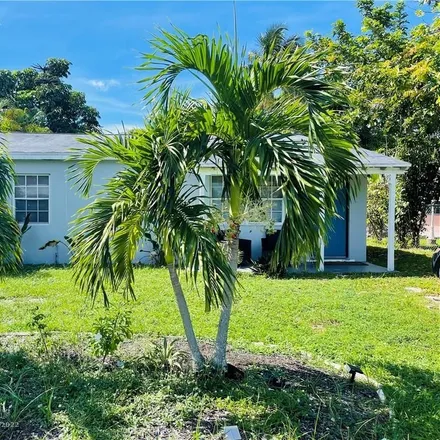 Rent this 3 bed house on 1337 Northwest 6th Avenue in Middle River Vista, Fort Lauderdale