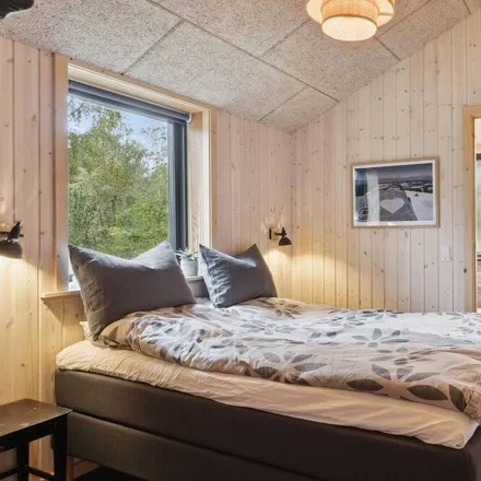 Rent this 4 bed house on Højby in Banehøjvænget, 5792 Årslev