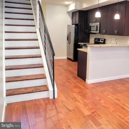 Image 7 - 2536 Ellsworth Street, Philadelphia, PA 19146, USA - Apartment for rent