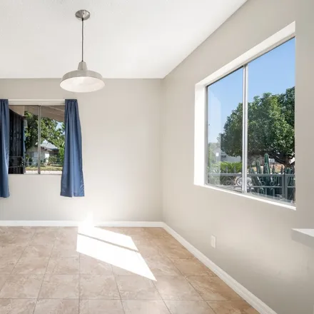 Image 8 - 14834 Stockdale Street, Baldwin Park, CA 91706, USA - Townhouse for sale