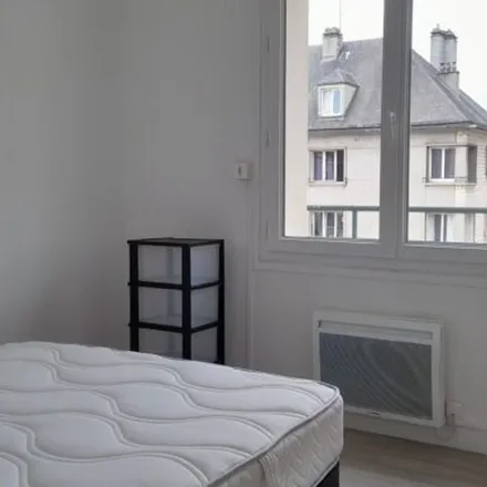 Image 9 - Indigo, Place de la République, 14000 Caen, France - Apartment for rent