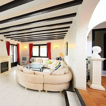 Rent this 5 bed house on 03724 Moraira