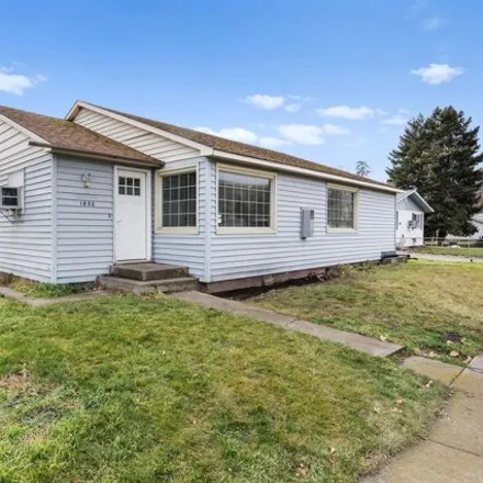 Buy this 3 bed house on 1828 Columbia Street in Pomeroy, Garfield County