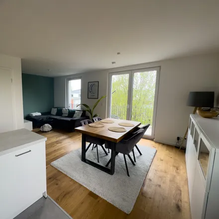 Rent this 3 bed apartment on Radickestraße 28 in 21079 Hamburg, Germany