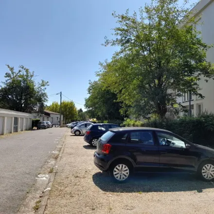 Rent this 3 bed apartment on 13 Rue du Professeur Arnozan in 33400 Talence, France