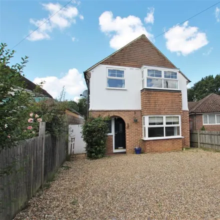 Rent this 4 bed house on Cavendish Road in Horsell, GU22 0EP