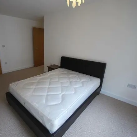 Image 5 - 2 Hornbeam Way, Manchester, M4 4AY, United Kingdom - Room for rent