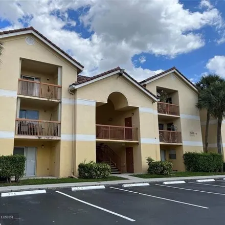 Buy this 2 bed condo on 7690 Westwood Drive in Tamarac, FL 33321
