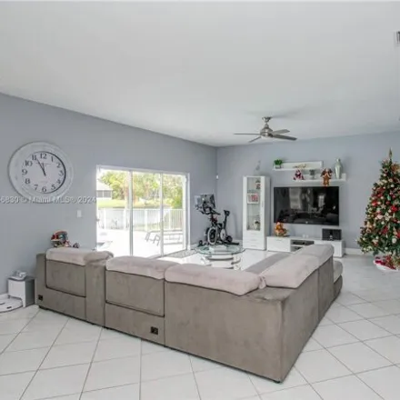 Image 8 - 1164 Northwest 184th Place, Pembroke Pines, FL 33029, USA - House for sale