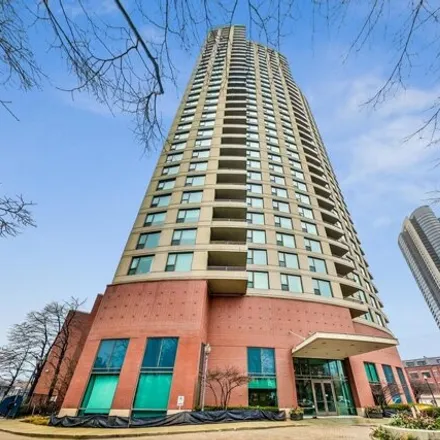 Buy this 2 bed condo on Kinzie Park Tower in 501 North Clinton Street, Chicago