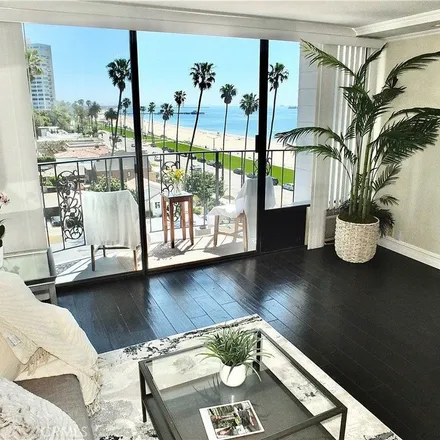 Image 6 - The Versailles, 2601 East Ocean Boulevard, Long Beach, CA 90803, USA - Apartment for rent