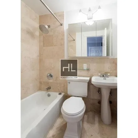 Image 3 - 440 East 13th Street, New York, NY 10009, USA - Apartment for rent