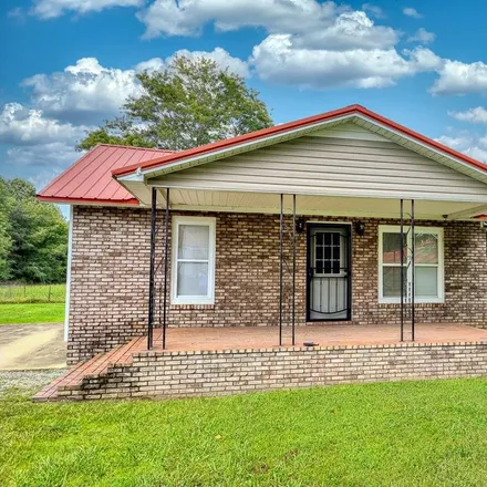 Buy this 2 bed house on 125 North Oaklawn Drive in McKenzie, Weakley County