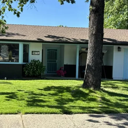 Buy this 3 bed house on 2309 Snow Lane in Redding, CA 96003
