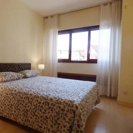 Rent this 1 bed apartment on Madrid in Calle de la Infanta Mercedes, 92