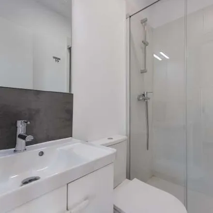 Rent this 1 bed apartment on Carrer del Jurat Blanquer in 3, 46017 Valencia