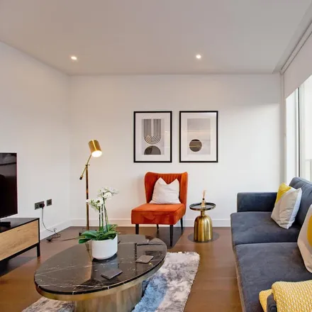 Image 9 - London, W12 7LF, United Kingdom - Apartment for rent