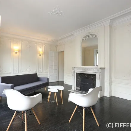 Image 3 - 8 Boulevard Voltaire, 75011 Paris, France - Apartment for rent
