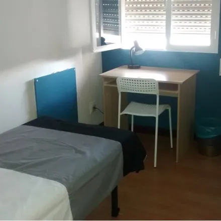 Rent this 6 bed room on Ministerio de Justicia in Calle de San Bernardo, 19