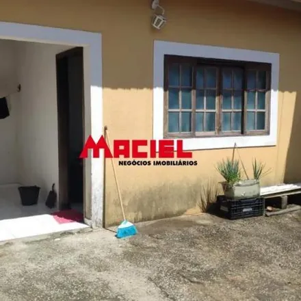 Buy this 2 bed house on Rua Almir Oliveira Vicente in Jardim Cruzeiro do Sul, São José dos Campos - SP
