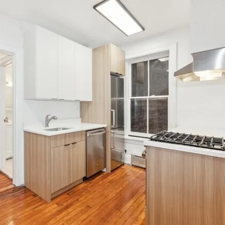 Image 2 - 294 Clinton Street, New York, NY 11201, USA - Townhouse for rent