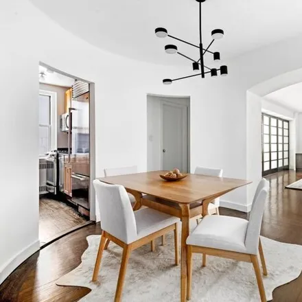 Image 6 - 310 West 55th Street, New York, NY 10019, USA - Apartment for sale