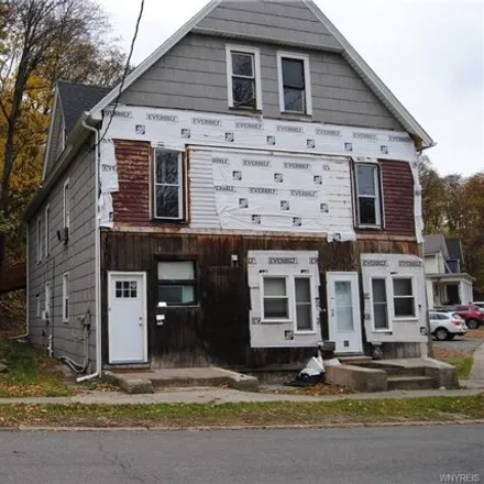 Buy this 6 bed house on 274 Gooding Street in City of Lockport, NY 14094
