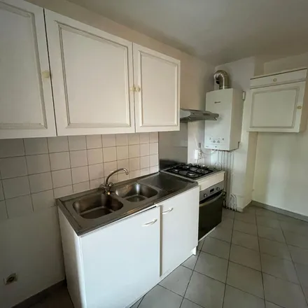 Rent this 4 bed apartment on 8 Avenue de Lavaur in 31500 Toulouse, France
