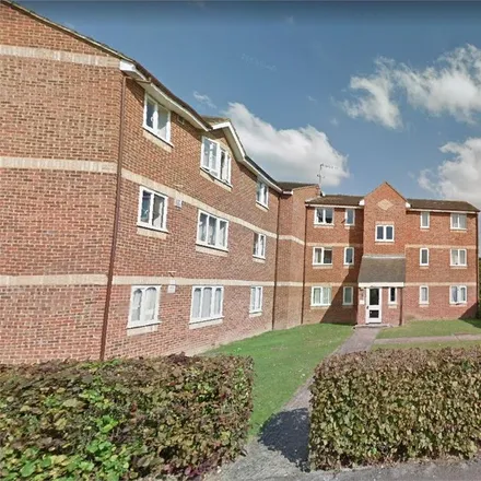 Rent this 2 bed apartment on Lowestoft Drive in Slough, SL1 6PE