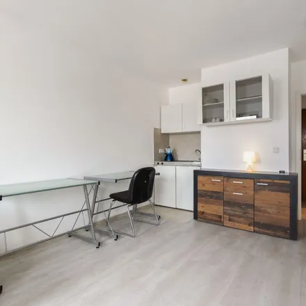 Rent this 1 bed apartment on Schwetzinger Straße 6 in 68165 Mannheim, Germany